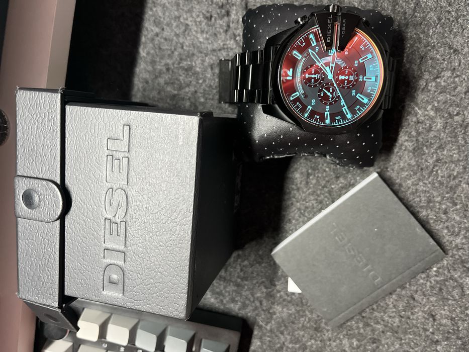 Мъжки часовник дизел diesel модел DZ4318