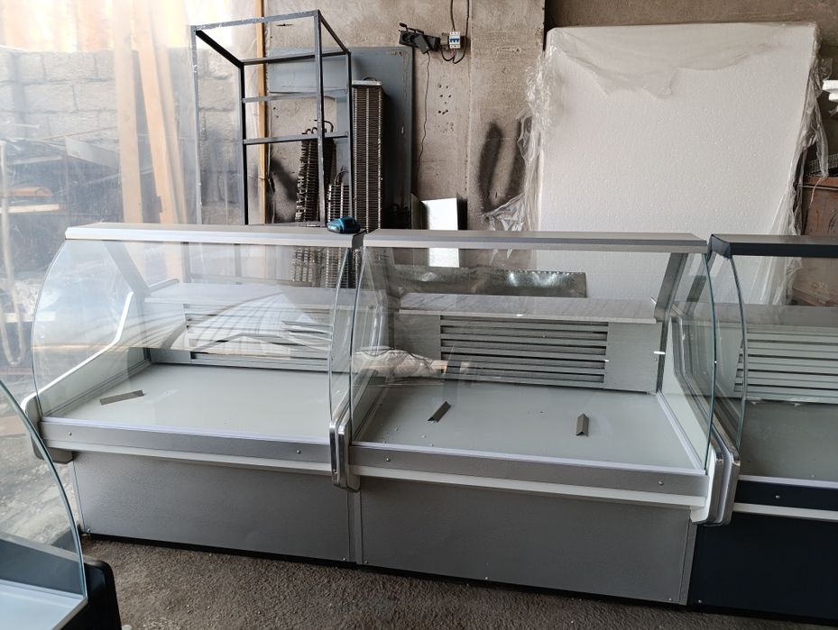 Витрина холодильник