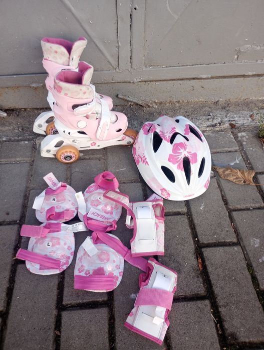 Vând patine cu rotile