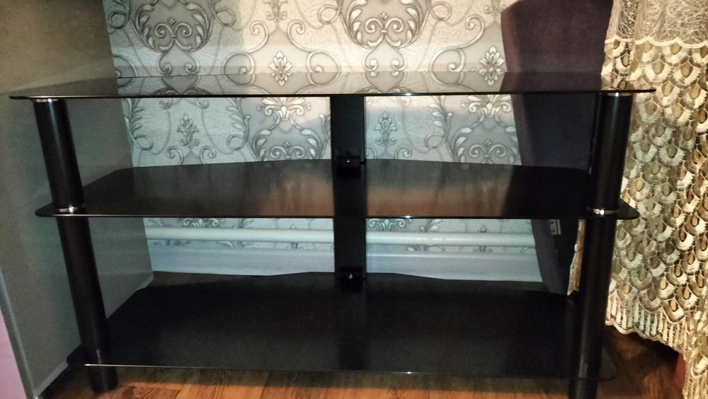 Продается подставка под телевизор