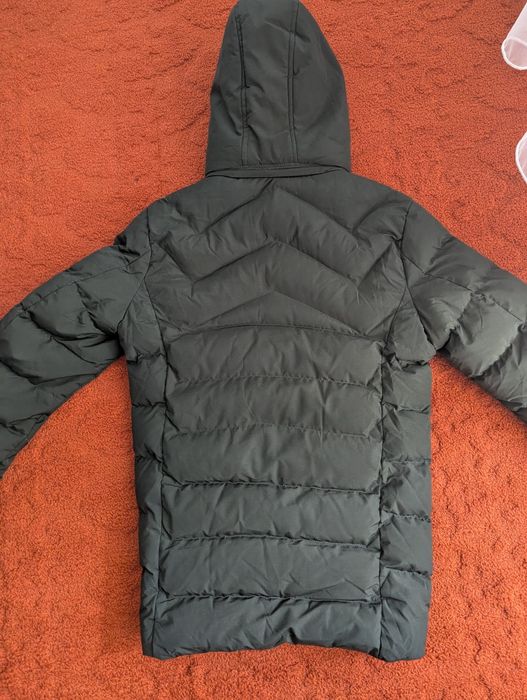 Зимняя куртка - пуховик