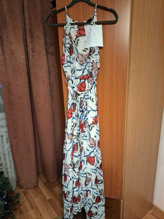 Vând încălțăminte și îmbrăcăminte pt dama