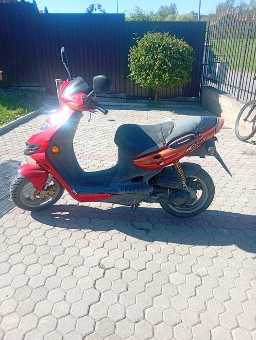 Vind scuter suzuki katana pret 1200