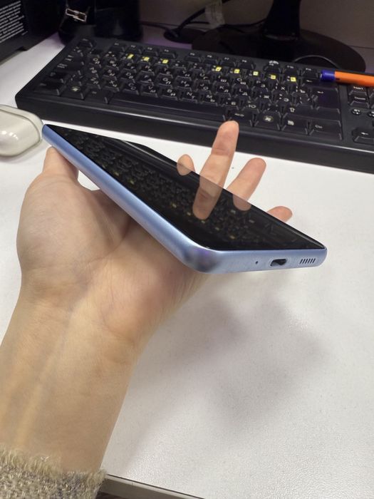 Продам телефон Samsung A33