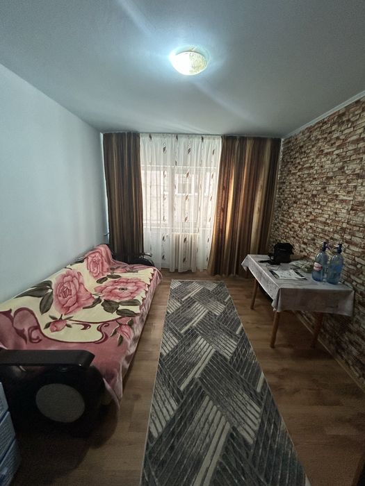 proprietar Inchiriez garsoniera