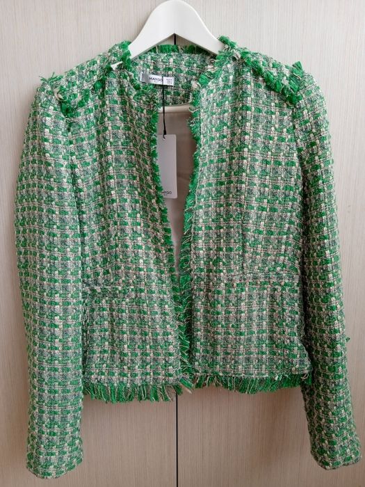 Ново дамско сако Mango, с етикет.
размер S