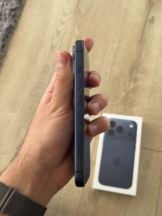 Vand iphone 17 PRO 256gb