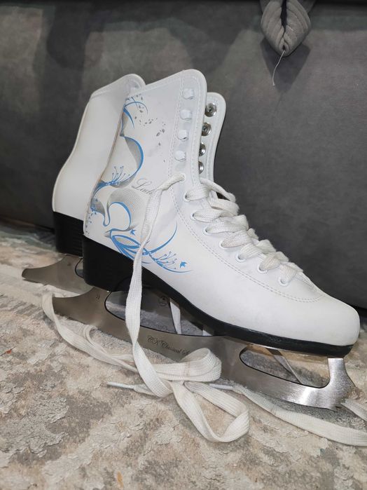 Коньки 39рр женские