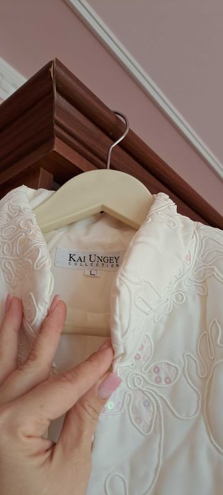 Демисезонная куртка с пайетками женская от Южно-корейская Kay Ungey.