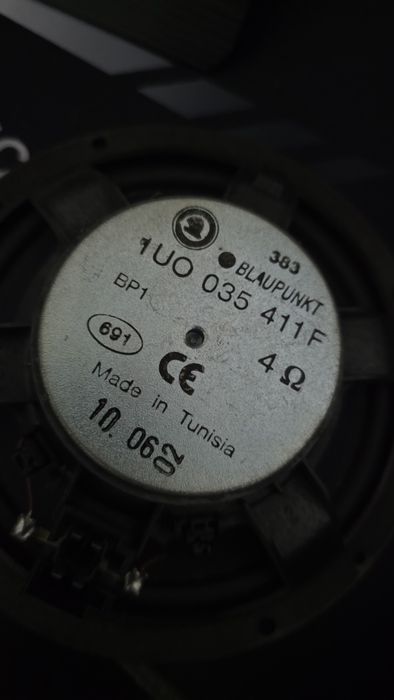 2 Boxe Blaupunkt - 16.5 + 2 inele adaptoare (Skoda, Seat, Volkswagen)