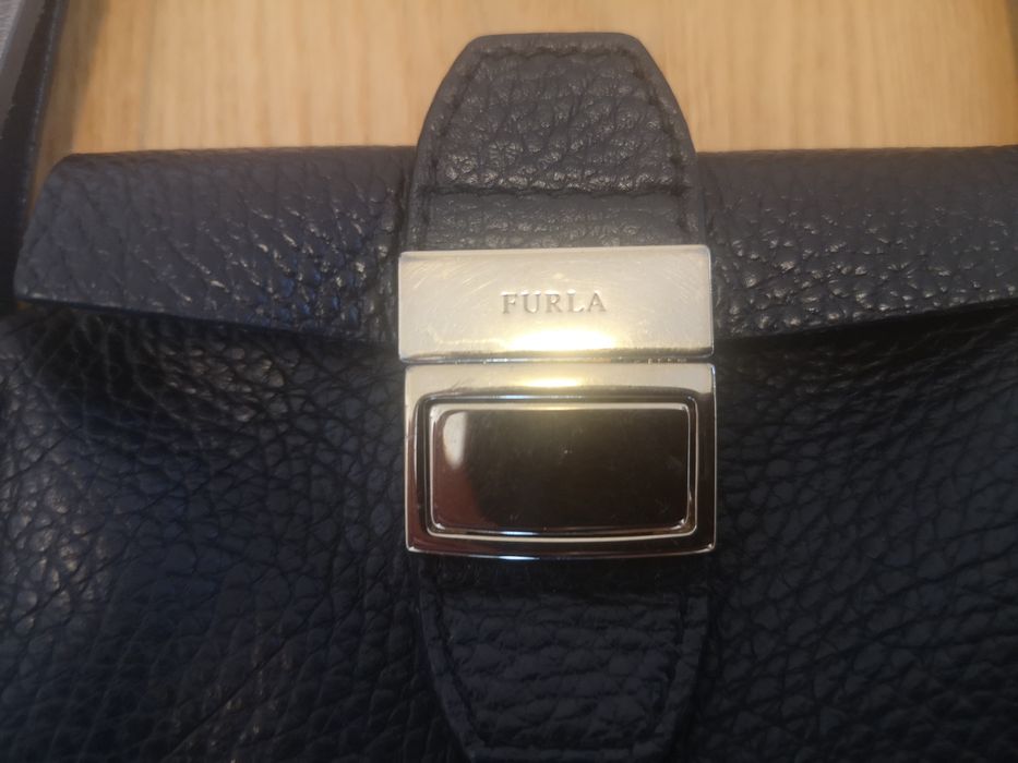 Geanta Furla neagra