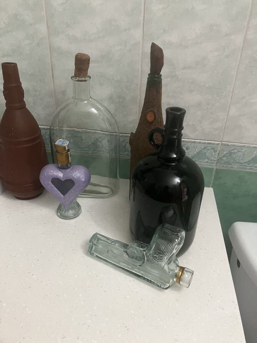 Бутылки стеклянные