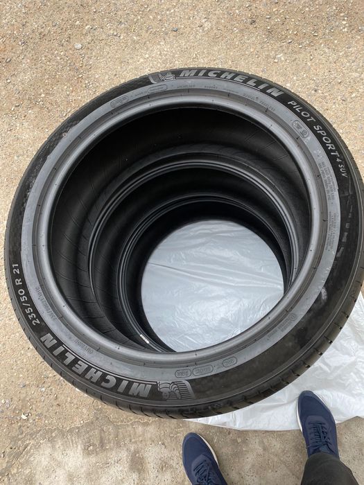 Michelin Pilot sport SUV 235/50/21