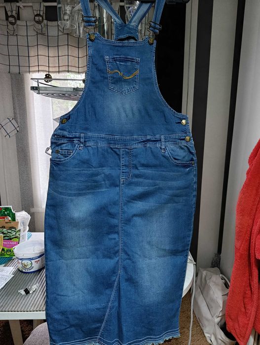 Продам джинсовый сарафан.