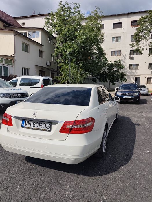 Mercedes E200 IMPECABIL