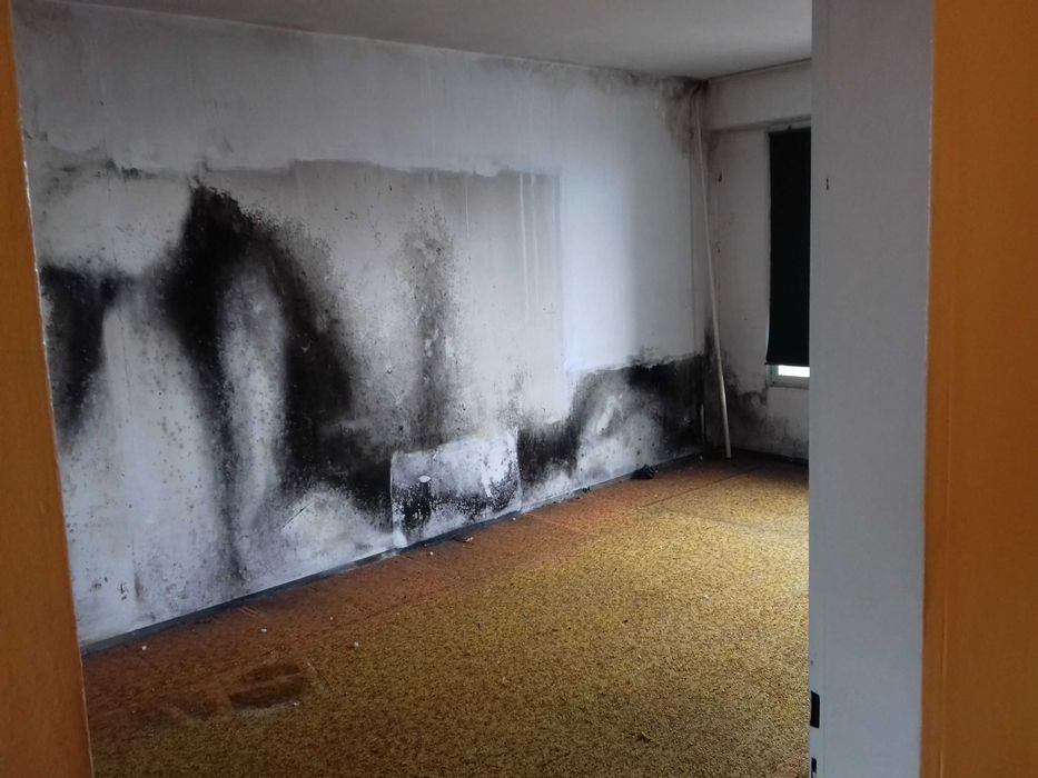 АПАРТАМЕНТ в гр. Сливен, жк”Сини камъни” бл.6