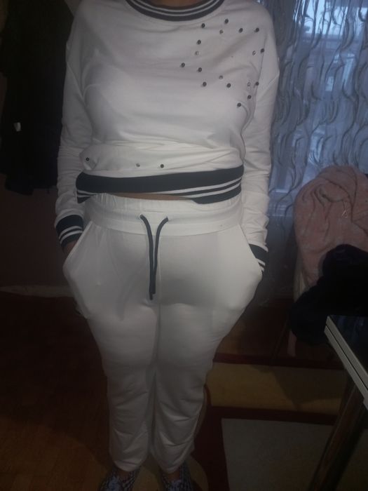 Дамски бял комплект