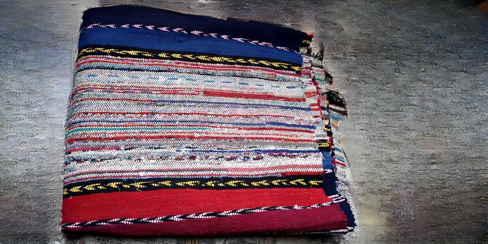 Автентични, ръчно тъкани черги