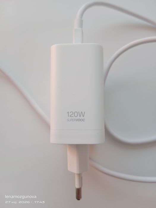 Продам новый телефон