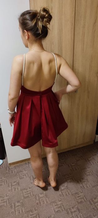 Rochie scurta vișinie