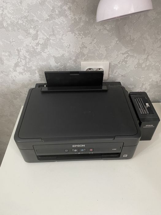 Продам принтер Epson L222!