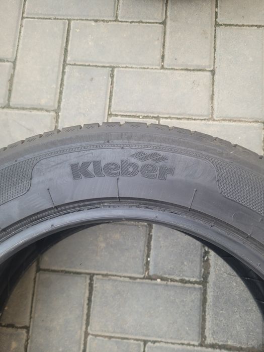 Vând 3 bucăți,,,225 55 r17