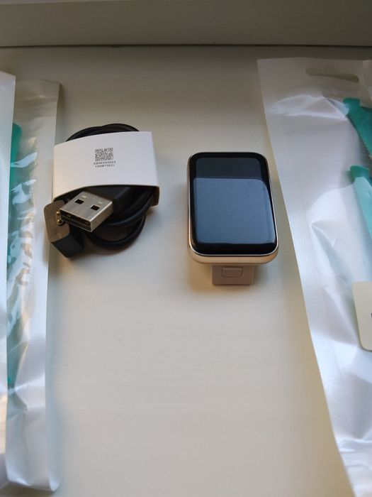Mi band 7 Pro в идеальном состоянии.