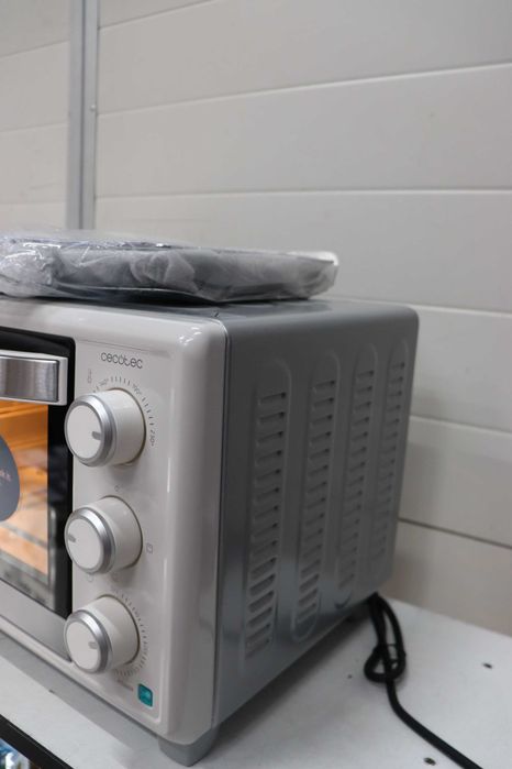 Cecotec Mini Oven Bake & Toast 2300 White 23 л – мини фурна, 1500 W