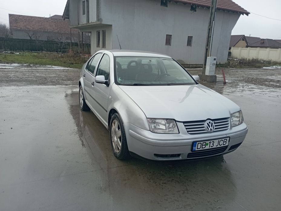 Vând schimb  Ww bora 2003 GPL