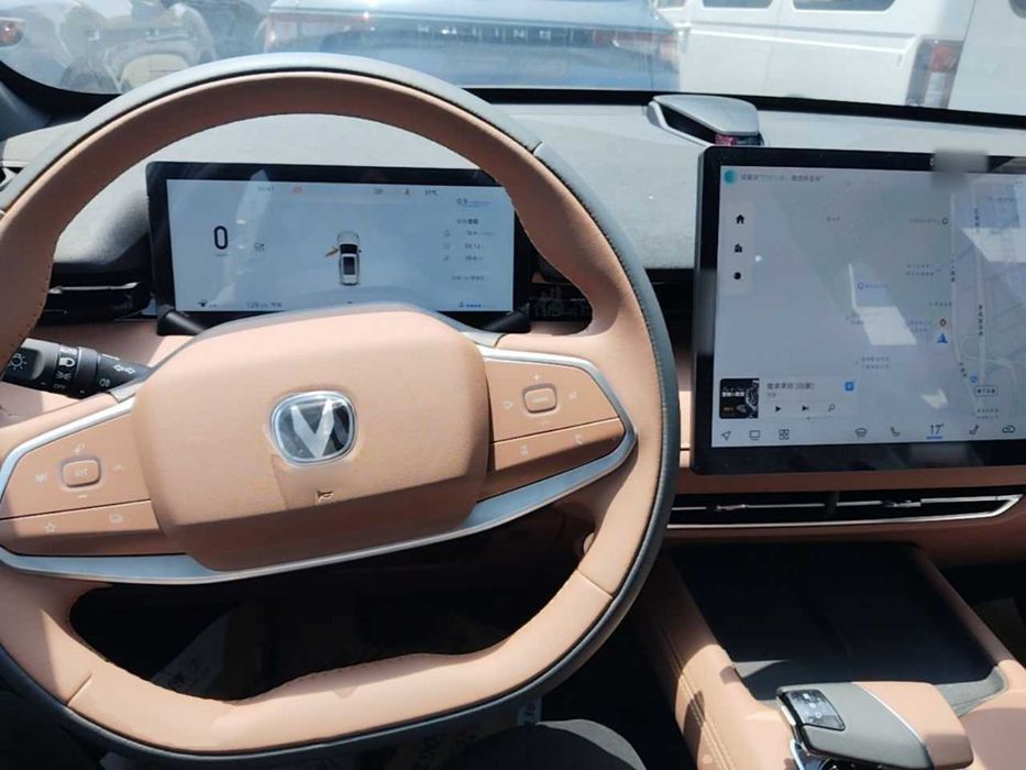 CHANGAN UNI-Z 1.5T Premium Edition