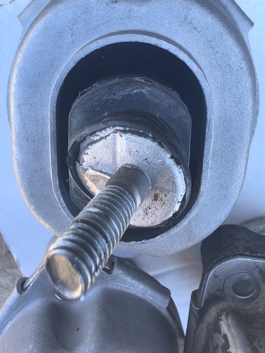 Тампон двигател БМВ Х5/BMW X5 Е53 3.0D