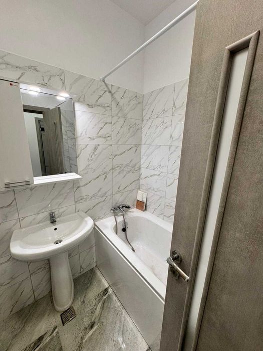 Garsoniera Militari Residence Weiener Palada cu balcon, parcare