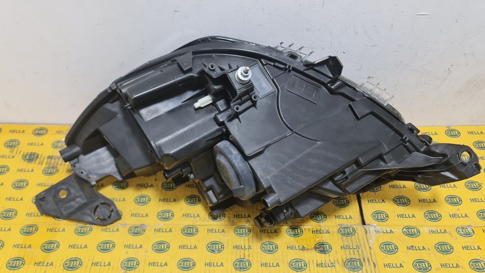 Far dreapta led Peugeot 208 II facelift 2018+ 9833036180