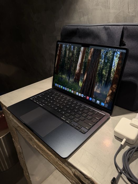 КАТО ЧИСТО НОВ Macbook Air M2, 96% батерия