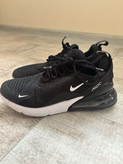 Nike Air Max 270