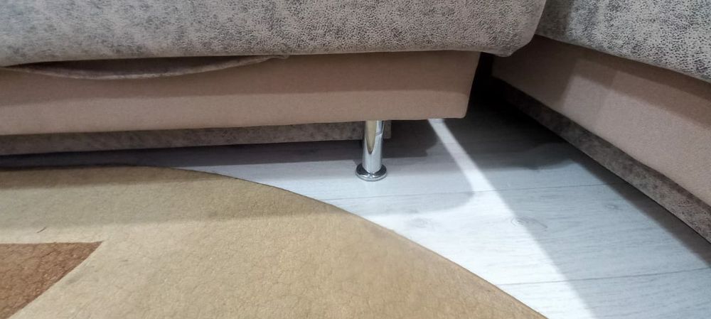 Мягкий уголок, диван