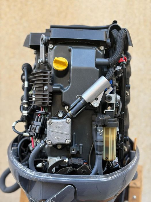 Yamaha 50hp извън бордови двигател четиритактов