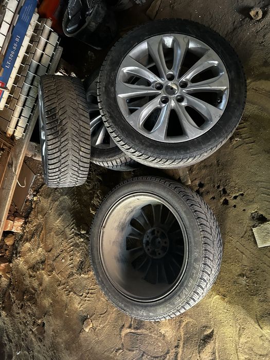 Зимние шины с дисками R18