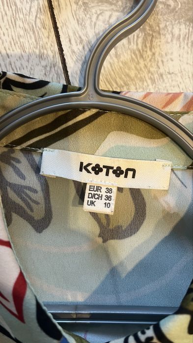 Продам женскую блузку