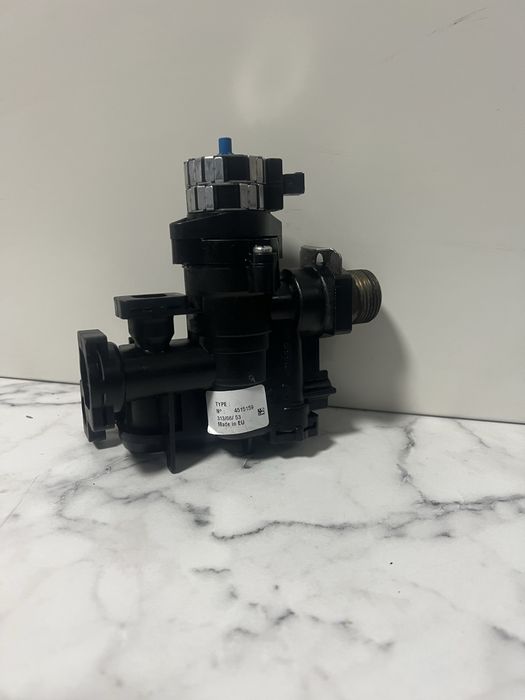 Vana cu 3 cai centrala termica Viessmann Vitopend 100 WH1B