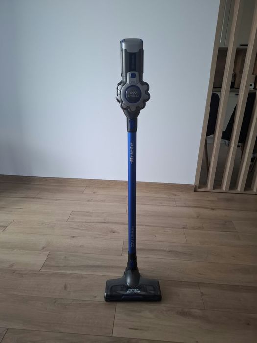 Asprator Ariete 22V Lithium