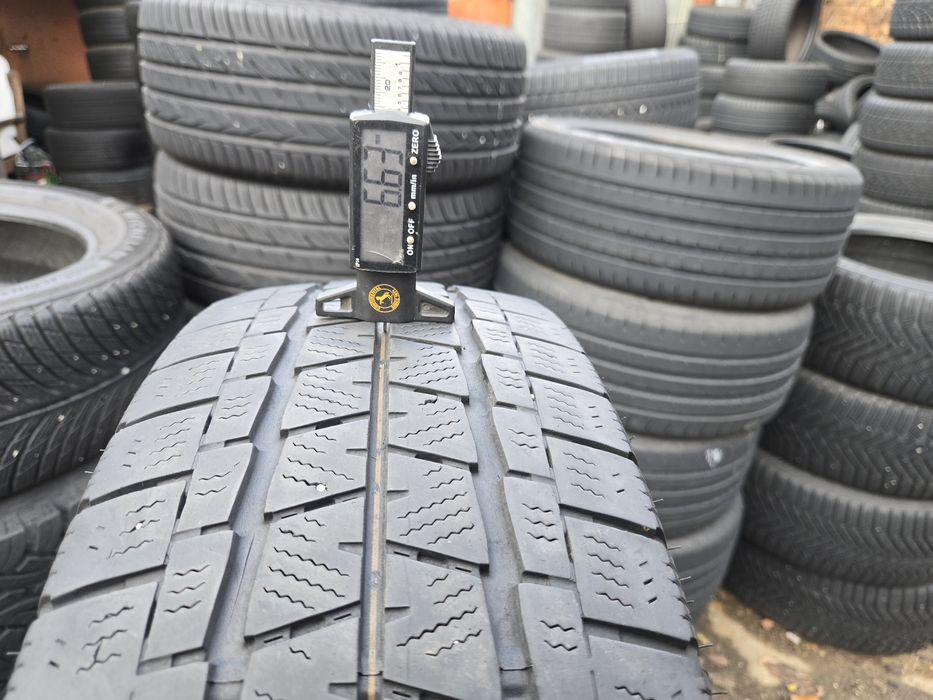 2бр. 215 70 15С Falken зимни.