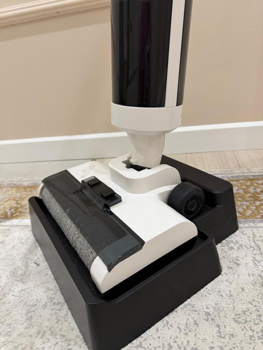 Продается вертикальный пылесос в отличном состоянии