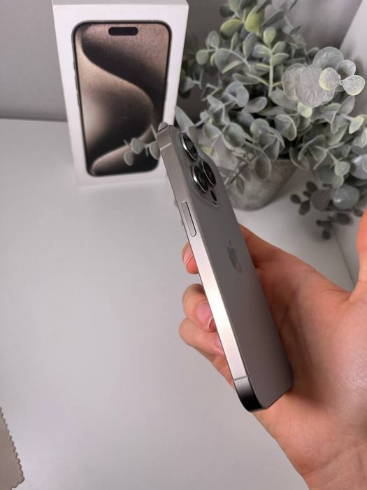 iphone 15 pro в идеальном состояний