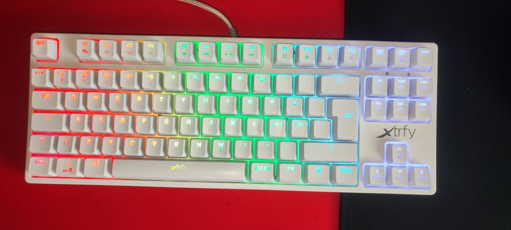 Vand tastaturav Gaiming  XTRFY k4 TKL RGB