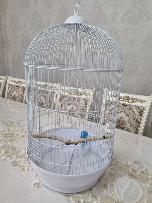 Продам белая  клетка для птиц,