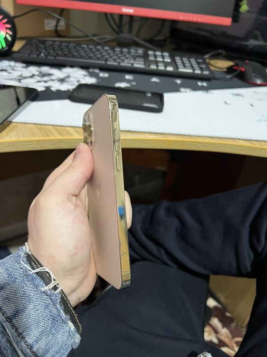 iPhone 12 pro 128gb. Gold