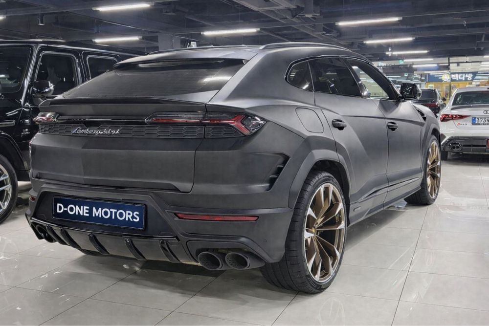 Новый Lamborghini Urus Special Edition 2025 год