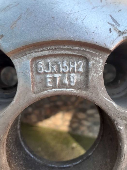 Алуминиеви джанти с гуми 15'