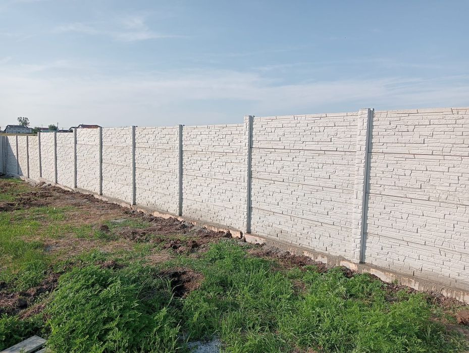 Gard din beton Plasa 4 stas